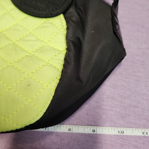 Victoria's Secret PINK limited-edition pineapple-themed insulated cooler bag - Picture 8 of 9